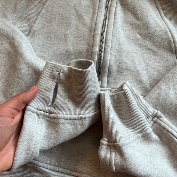 Lululemon scuba sweater grey 1/2 zip XS/S comfy athletic - Picture 2 of 3